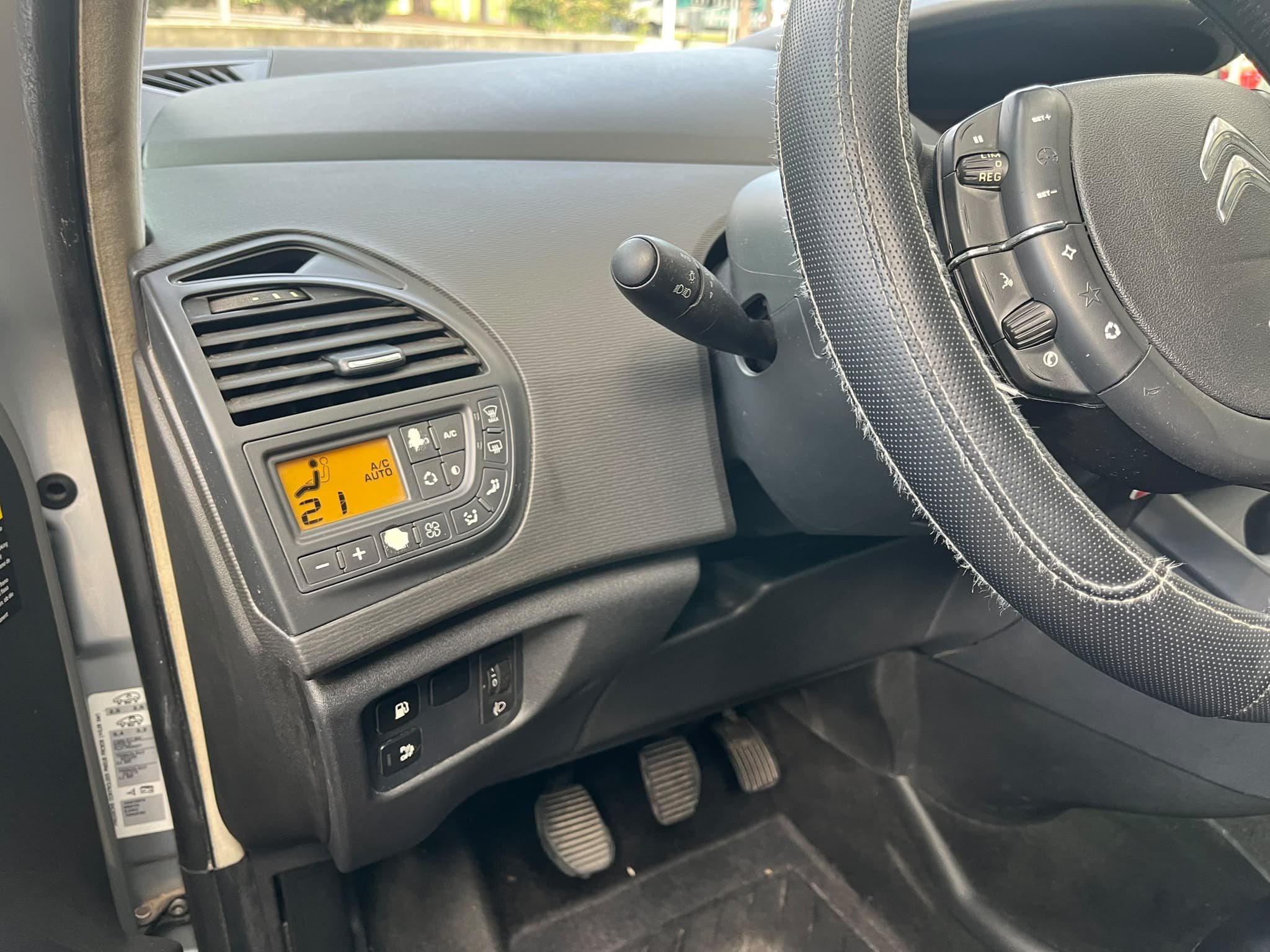 Miniatura 10